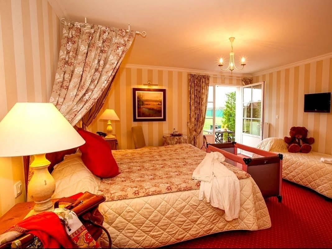 Logis Le Fleuray Hotel Cangey Exterior photo
